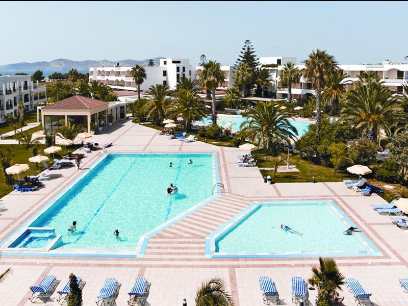 Tigaki Beach Hotel Exterior photo